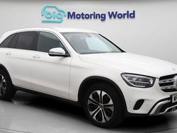 Used 2020 Mercedes GLC220 Estate | £21,200 (Fair price)