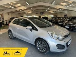 Silver Used 2014 Kia Rio 2 Hatchback | £2,700 (Good price)