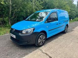 Blue Used 2011 VW Caddy Maxi MPV | £5,490 (Good price)