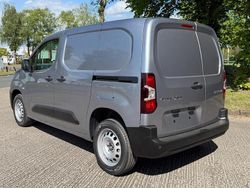 Grey New 2025 Citroën Berlingo MPV | £19,495 (Fair price)