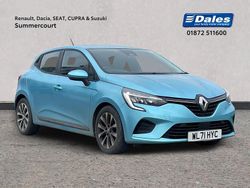 Blue Used 2022 Renault Clio V Iconic Hatchback | £13,500 (Fair price)
