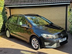 Black Used 2016 VW Golf Sportsvan SE MPV | £8,650 (Good price)