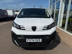 White New 2024 Peugeot Expert Van | £20,991 (Fair price)