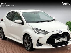 Used 2025 Toyota Yaris Hybrid Hatchback | £18,088 (Fair price)