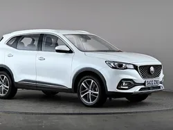 White Used 2022 MG HS Excite SUV | £17,298 (Expensive)