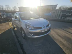 Silver Used 2006 Renault Clio II Dynamique Hatchback | £990 (Good price)