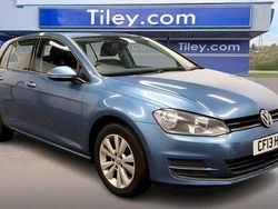 Blue Used 2013 VW Golf VII SE Hatchback | £6,990 (Fair price)