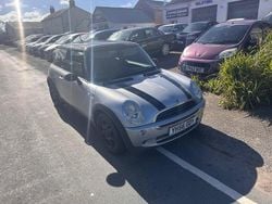 Silver Used 2005 Mini ONE Hatch Hatchback | £1,995 (Fair price)