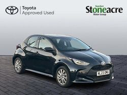 Black Used 2023 Toyota Yaris Hybrid Hatchback | £17,000 (Good price)