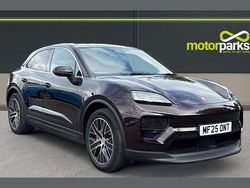 Other Used 2025 Porsche Macan SUV | £71,000 (Super price)