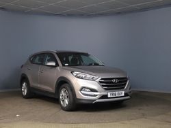 Beige Used 2018 Hyundai Tucson SE SUV | £9,490 (Good price)