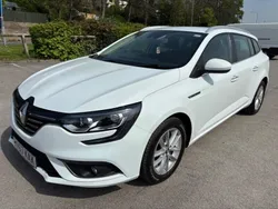 White Used 2017 Renault Mégane GrandTour Dynamique Estate | £8,495 (Fair price)