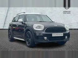 Black Used 2018 Mini Cooper Countryman SUV | £14,975 (Fair price)