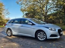 Silver Used 2017 Hyundai i40 Estate | £4,174 (Fair price)