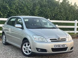 Silver Used 2006 Toyota Corolla Hatchback | £2,250 (Good price)