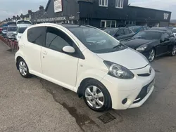 White Used 2014 Toyota Aygo Style Hatchback | £5,495 (Fair price)