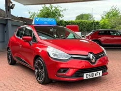 Red Used 2018 Renault Clio IV Signature Hatchback | £9,299 (Fair price)