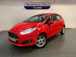 Red Used 2015 Ford Fiesta Zetec Hatchback | £5,495 (Fair price)