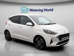 White Used 2022 Hyundai i10 Premium Hatchback | £13,800 (Fair price)