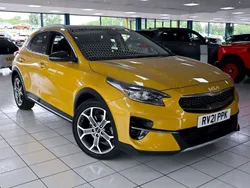 Yellow Used 2022 Kia XCeed 4 SUV | £18,989 (Fair price)