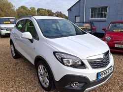 White Used 2017 Vauxhall Mokka S SUV | £9,295 (Fair price)