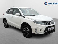 White Used 2022 Suzuki Vitara SZ5 SUV | £14,449 (Good price)