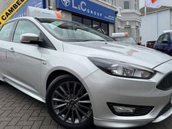 Silver Used 2016 Ford Focus ST-Line Hatchback | £7,490 (Fair price)