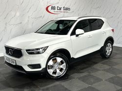 White Used 2019 Volvo XC40 Momentum SUV | £16,299 (Expensive)