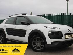 White Used 2016 Citroën C4 Cactus Feel Hatchback | £5,190 (Fair price)