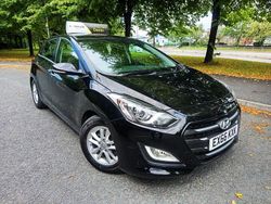 Black Used 2016 Hyundai i30 SE Hatchback | £5,995 (Fair price)