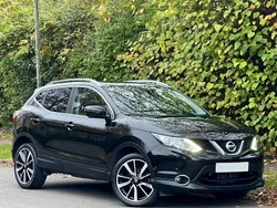 Black Used 2015 Nissan Qashqai Tekna SUV | £7,949 (Fair price)