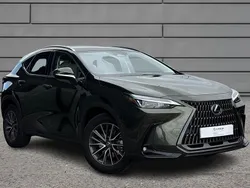 Green Used 2025 Lexus NX350h Estate | £43,990 (Fair price)
