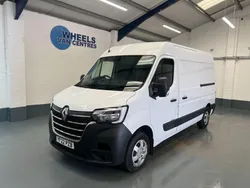 White Used 2022 Renault Master Business Van | £16,790 (Fair price)