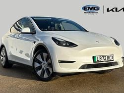 White Used 2022 Tesla Model Y Long Range AWD SUV | £18,995 (Fair price)