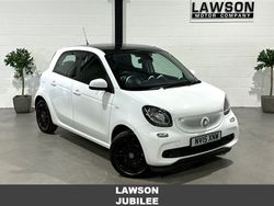 White Used 2015 Smart ForFour Prime Hatchback | £5,490 (Fair price)