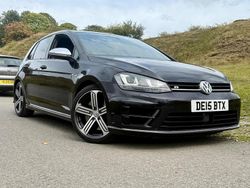 Black Used 2015 VW Golf VII R Hatchback | £10,979 (Fair price)