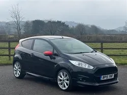 Black Used 2015 Ford Fiesta Zetec Hatchback | £3,900 (Fair price)