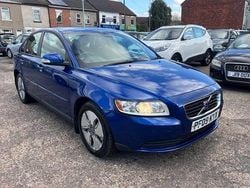 Blue Used 2009 Volvo S40 Sedan | £2,395 (Fair price)