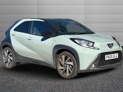 Green Used 2025 Toyota Aygo X SUV | £13,995