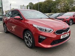 Red Used 2019 Kia Ceed 3 Estate | £13,100 (Fair price)
