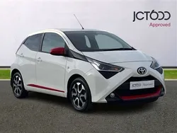 White Used 2019 Toyota Aygo Trend Hatchback | £8,641 (Fair price)