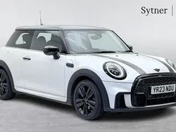 White Used 2023 Mini Cooper Hatch Hatchback | £21,500 (Fair price)