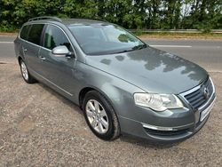 Green Used 2006 VW Passat SE Estate | £3,695 (Fair price)