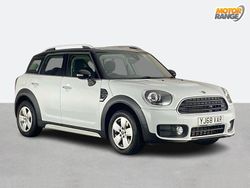 White Used 2018 Mini Cooper Countryman Classic SUV | £13,195 (Fair price)