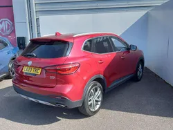 Red Used 2023 MG HS Exclusive SUV | £18,990 (Fair price)