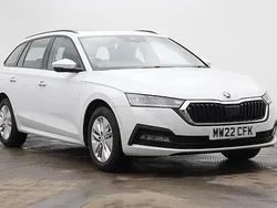 Moon white metallic Used 2022 Skoda Octavia SE Technology Estate | £19,534 (A bit pricey)