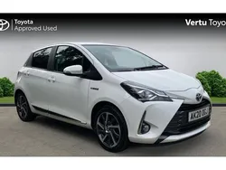 White Used 2020 Toyota Yaris Hybrid Hatchback | £14,093 (Good price)