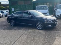 Black Used 2016 VW Passat SE Sedan | £7,995 (Fair price)