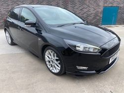 Black Used 2018 Ford Focus ST-Line Hatchback | £9,995 (Fair price)
