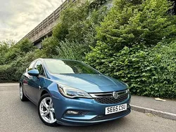 Blue Used 2016 Vauxhall Astra SRi Hatchback | £4,395 (Good price)